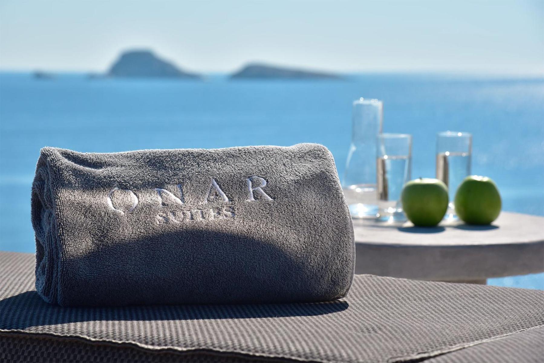 Onar Suites & Villas Karavostasis  Exteriör bild