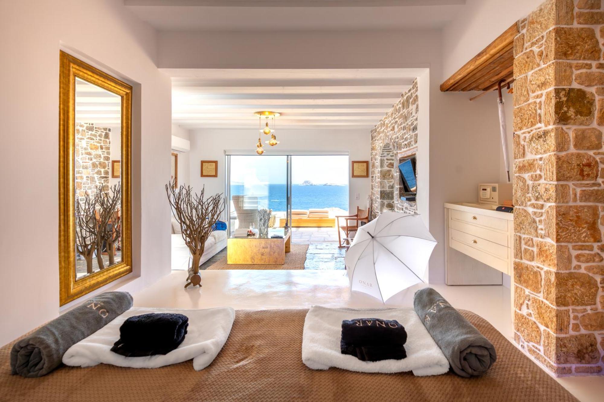 Onar Suites & Villas Karavostasis  Exteriör bild